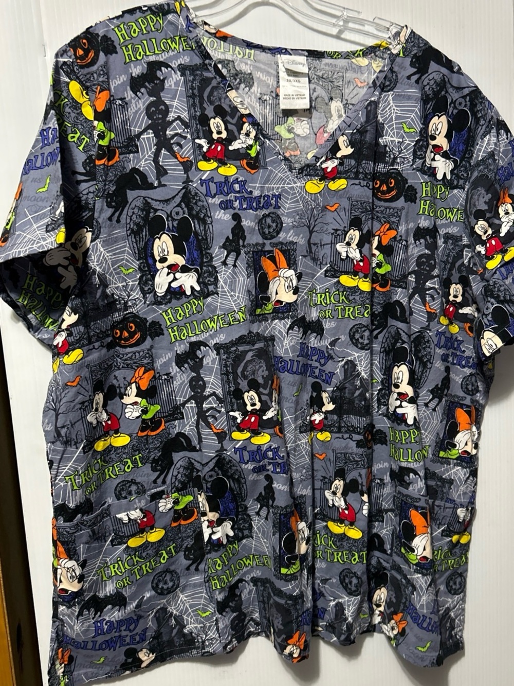 Disney Halloween Mickey & Friends Gray V-Neck Tunic Top